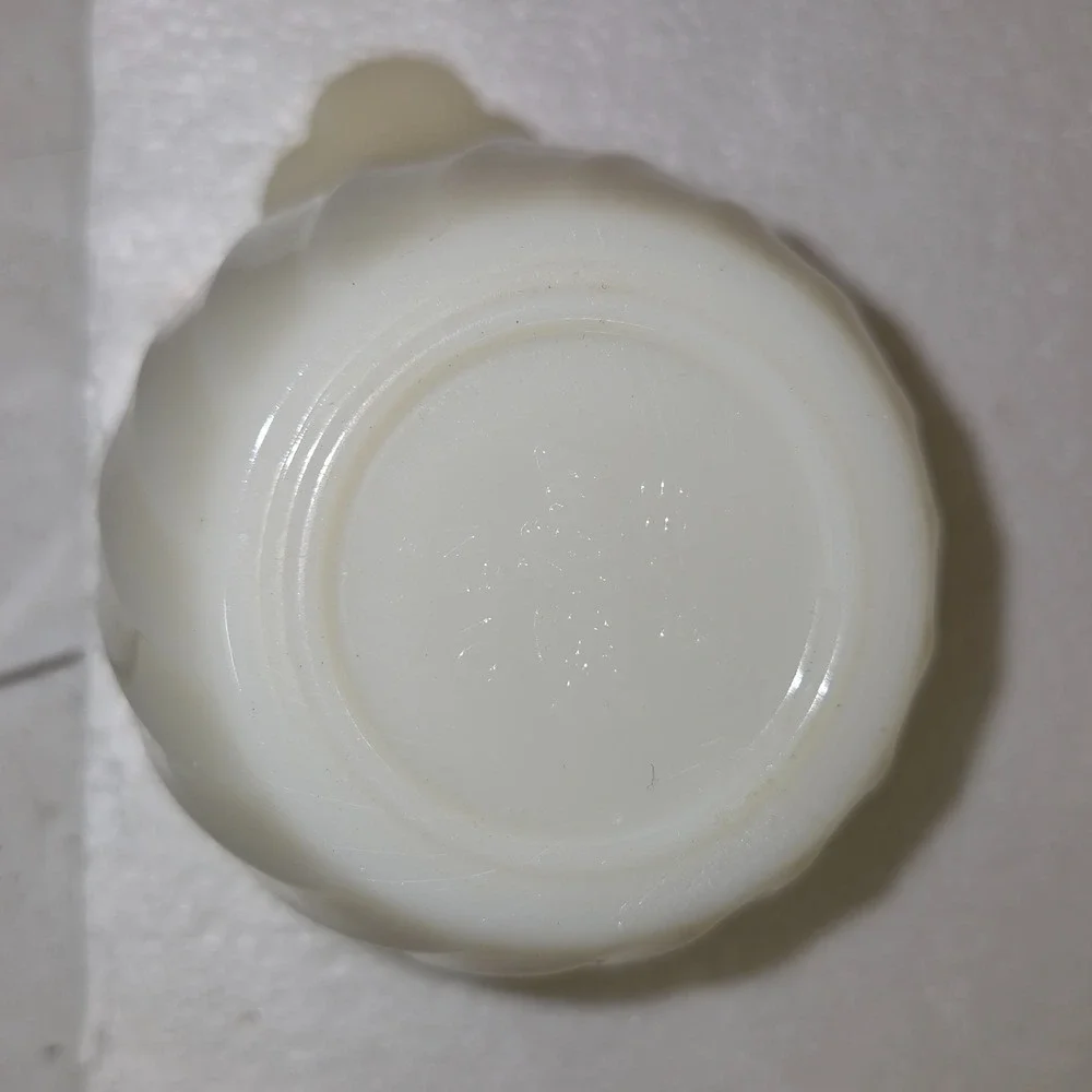 Old 1930's Fire King Glass Swirl Off-White Ivory Antique Cream and Sugar Set - Picture 5 of 11